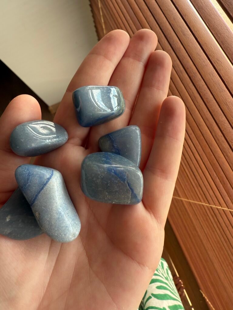 kristalas melynas kvarcas