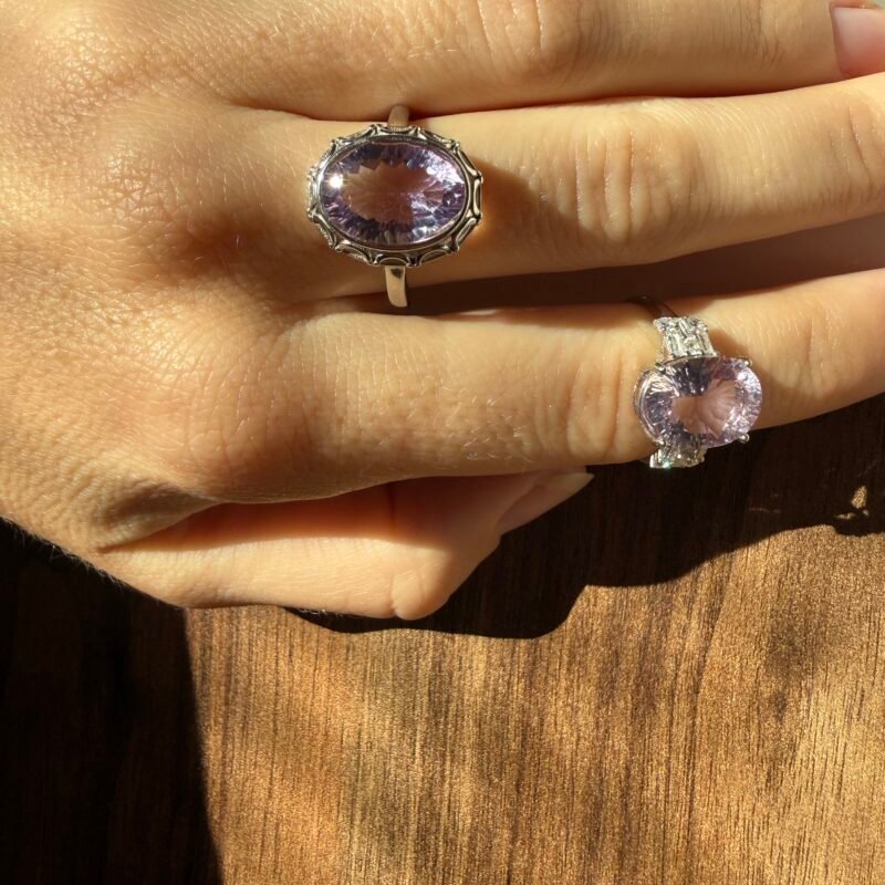 Sidabrinis rankų darbo žiedas su ametistu – 10 × 14 mm – nuotrauka 1 Sidabrinis rankų darbo žiedas su ametistu – 10 × 14 mm – žiedai ant rankos