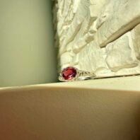 Sidabrinis rankų darbo žiedas su granatu, vienetinis žiedas Nr. 4