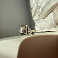 Sidabrinis rankų darbo žiedas su dūminiu kvarcu – 10 × 12 mm, vienetinis žiedas Nr. 1